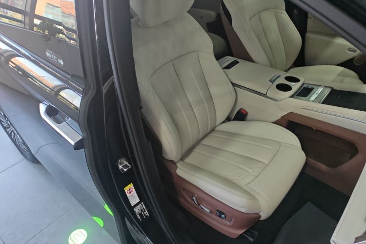 Used BYD Xia 2025 DM-i 1.5T 180km Excellence Model Right Front Seat