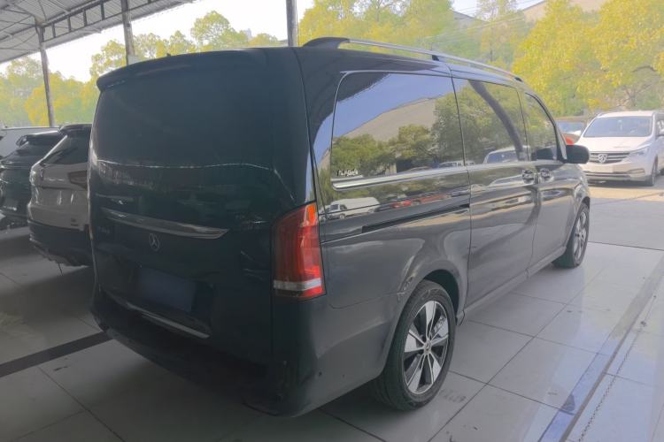 Used Mercedes-Benz V-Class 2021 V 260 Avantgarde Edition
