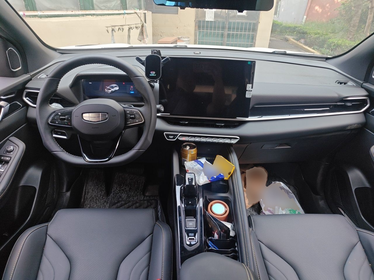 Geely Auto Coolray 2025 Model Bin Yue L 1.5TD DCT Battle — снимка 9