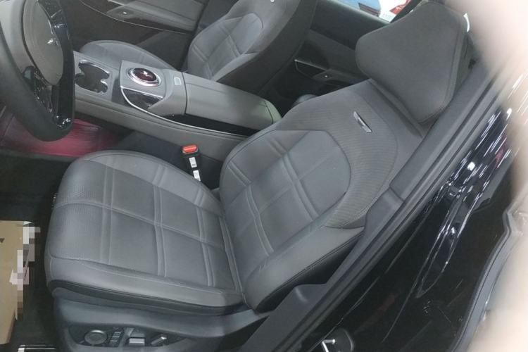 Used Hongqi Tiangong 08 2025 680 Ultra Four-Wheel-Drive Version
