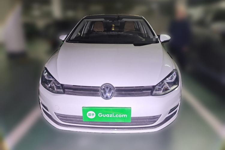 Used Volkswagen Golf 2016 230TSI Automatic Comfort Version
