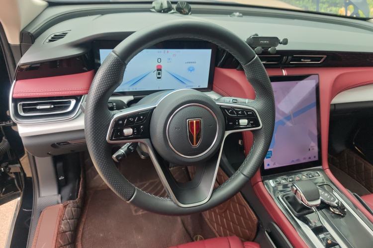 Used Hongqi H5 2024 2.0T Automatic Smart Connect Flagship Edition Steering Wheel