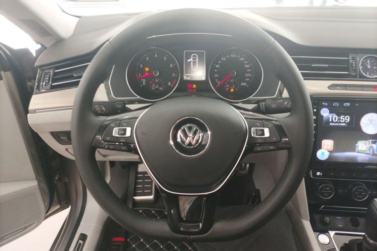 Used Volkswagen FAW-Volkswagen CC 2019 330TSI Huayan Edition China V Standard Steering Wheel