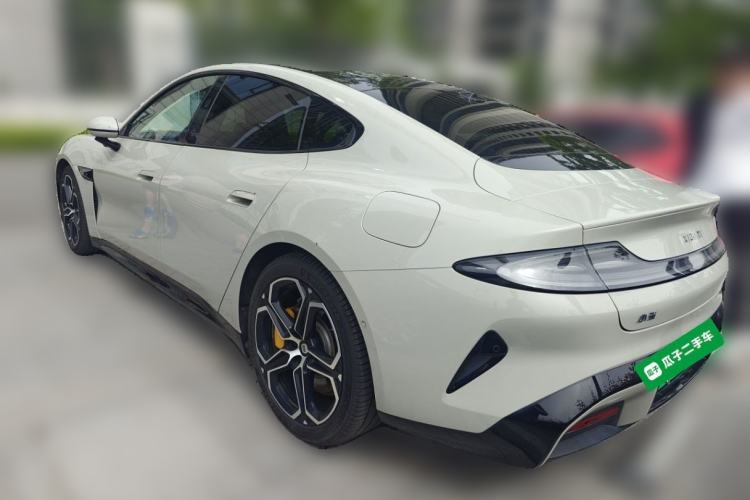 Used Xiaomi Auto SU7 2024 Four-Wheel Drive Ultra-Long Range Advanced Intelligent Driving Max Edition