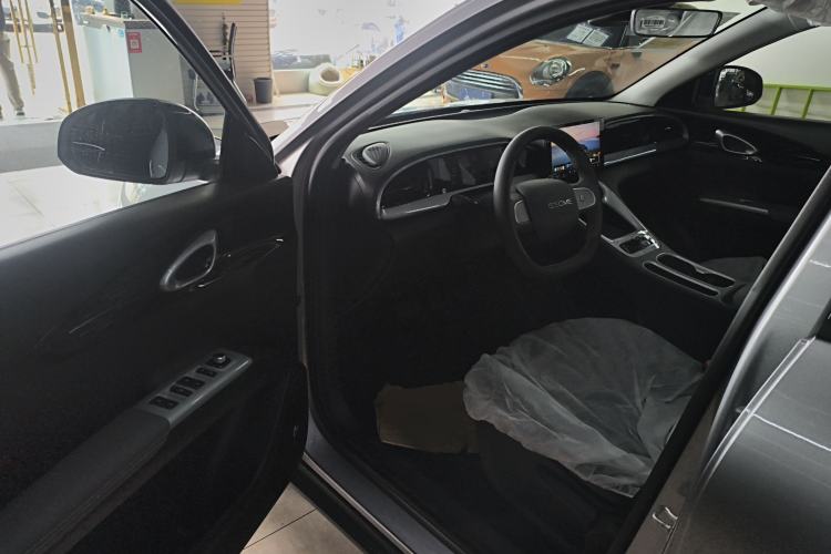 Used Geely Galaxy Geome 2026 Model 310km Youth Edition Driver Seat