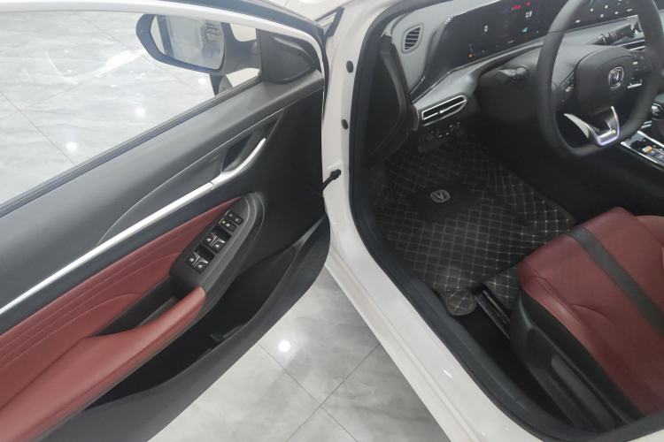 Used Changan Eado 2021 PLUS Blue Whale NE 1.4T GDI DCT Prestige Model