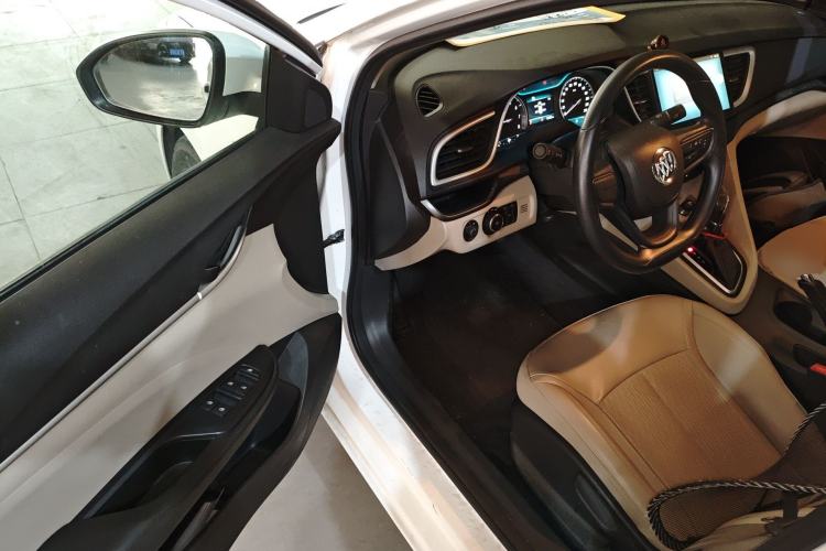 Used Buick GT 2017 15N Automatic Elite Version
