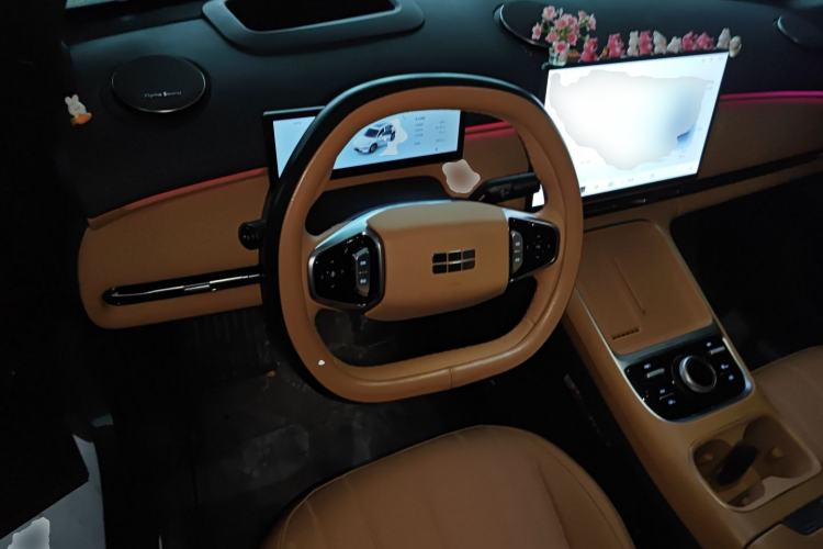 Used Geely Galaxy Xingjian 7 EM-i 2025 120km Flagship Edition
