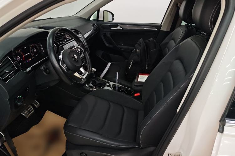 Used Volkswagen Tiguan L 2021 330TSI Automatic Two-Wheel Drive R-Line Enhanced Edition