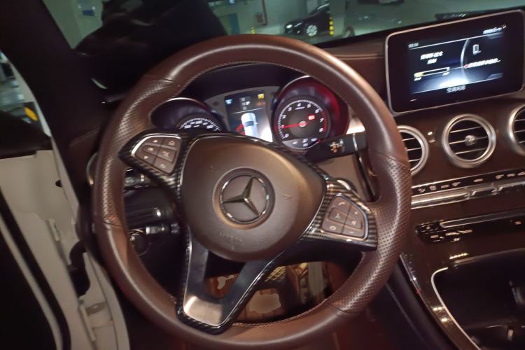 Used Mercedes-Benz GLC 2019 GLC 260 L 4MATIC Dynamic Model