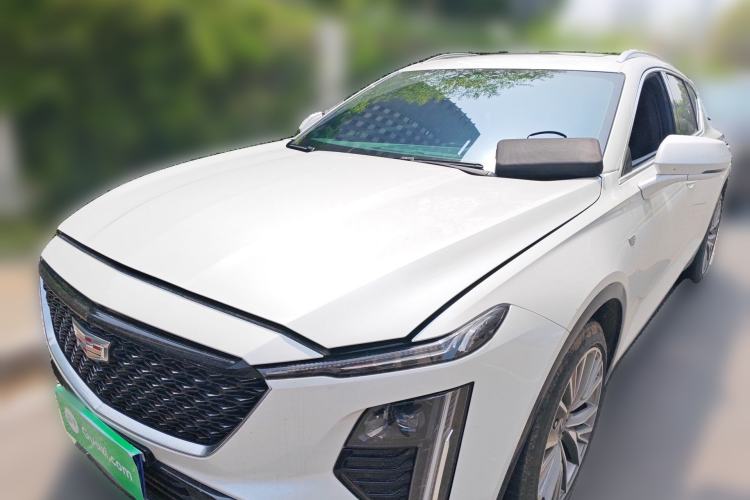 Used Cadillac GT4 2023 25T Luxury Model