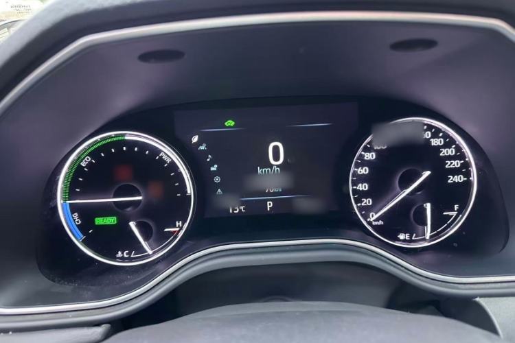 Used Toyota Avalon 2019 Dual-Engine 2.5L Luxury Edition China VI Standard