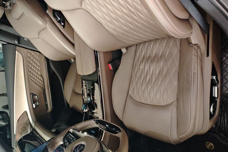 Used BYD Han 2024 EV Glory Edition 506KM Front-Wheel-Drive Premium Model