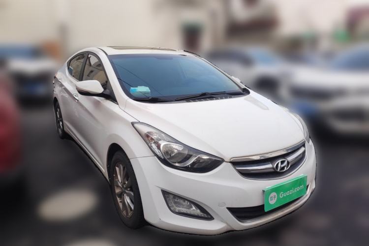 Used Hyundai Elantra (5th Generation / Langdong) 2015 1.6L Manual Leading Model Front Right 45 Deg