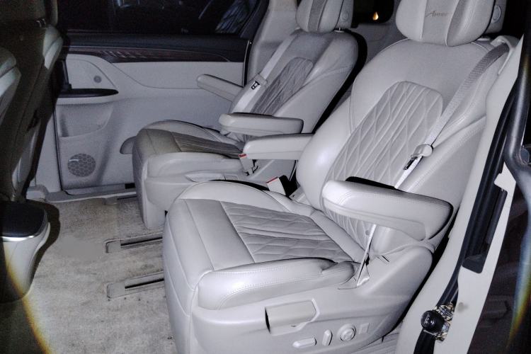 Used Buick GL8 2017 28T Avenir Avia National Emission Standard V