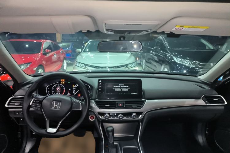Used Honda Accord 2022 260TURBO Luxury Edition Center Console