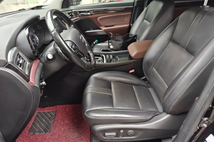 Used GAC Trumpchi GS8 2017 320T Two-Wheel Drive Luxury Smart Connectivity Version (7 Seats) Left Front Seat