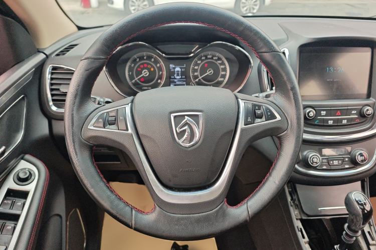 Used Baojun 560 2016 1.5T Manual Luxury Model