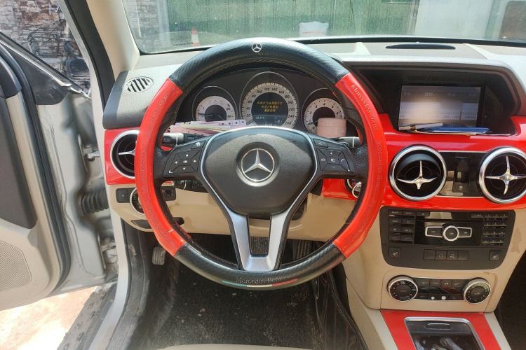 Used Mercedes-Benz GLK-Class 2013 GLK 300 4MATIC Dynamic Sunroof Model Steering Wheel
