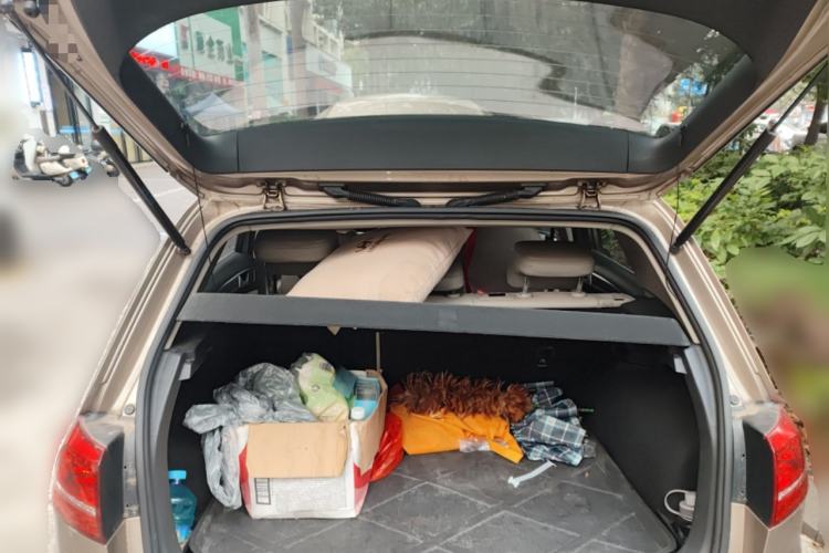 Used Volkswagen Golf 2015 1.6L Automatic Comfort Model Trunk