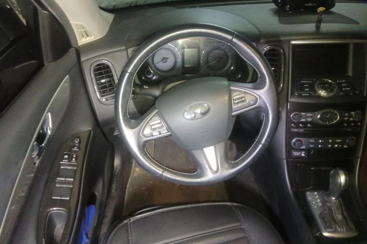 Used Infiniti QX50 2015 2.5L Comfort Edition