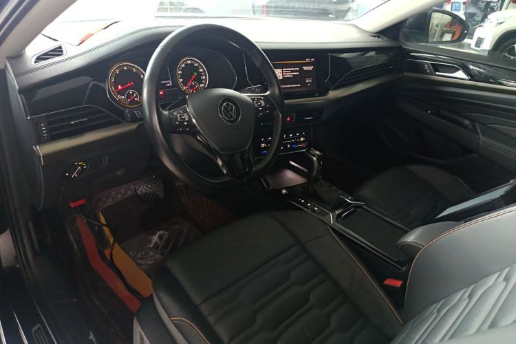 Used Volkswagen Passat 2021 330TSI Elite Edition Center Console