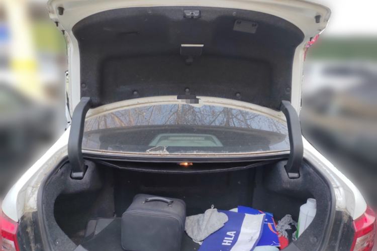 Used BYD Qin New Energy 2015 1.5T Dual-Crown Flagship Plus Edition
