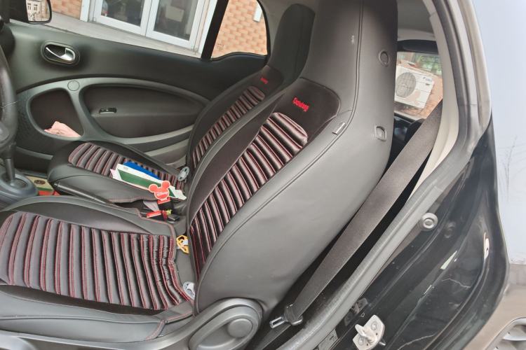 Used smart fortwo 2015 1.0L 52 kW Hardtop Passion Edition