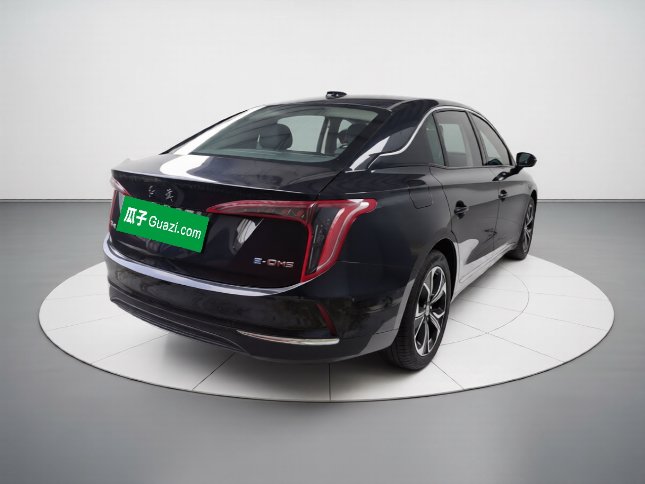 Hongqi E-QM5 2023 Revised Version Basic Travel Edition — снимка 6