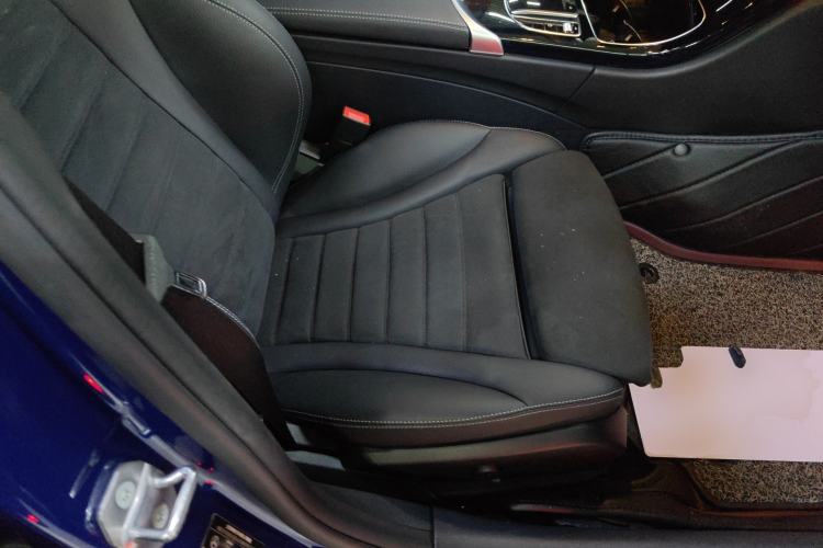 Used Mercedes-Benz C-Class 2019 C 260 Sport Edition Right Front Seat