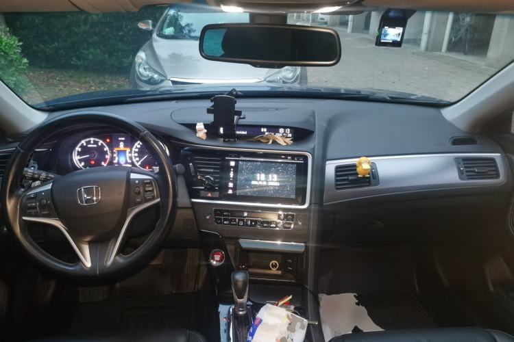 Used Honda Spirior 2015 2.4L Prestige Edition Center Console