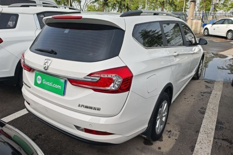 Used Baojun 310W 2017 1.5L Manual Fashion Model China V
