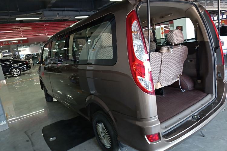 Used Foton Scenic G5 2023 2.0L Gasoline Commercial Version Passenger Van 7/9 Seats Model 1TZS