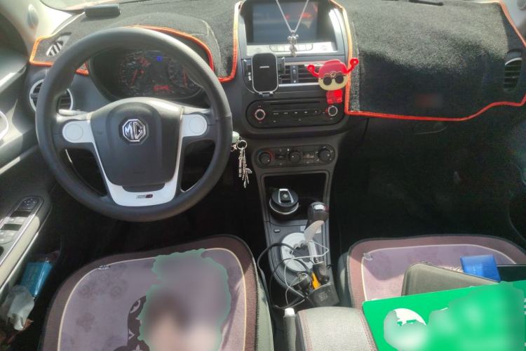 Used MG 3 2016 1.3L AMT Comfort Edition Center Console