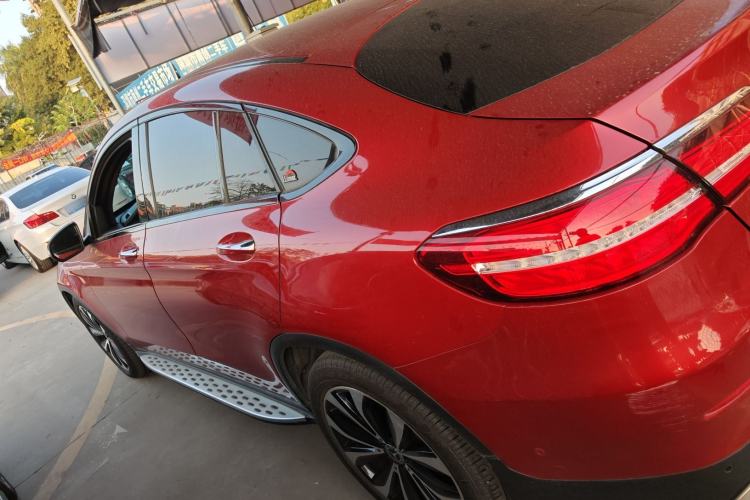 Used Mercedes-Benz GLC Coupe 2017 GLC 300 4MATIC Coupe SUV