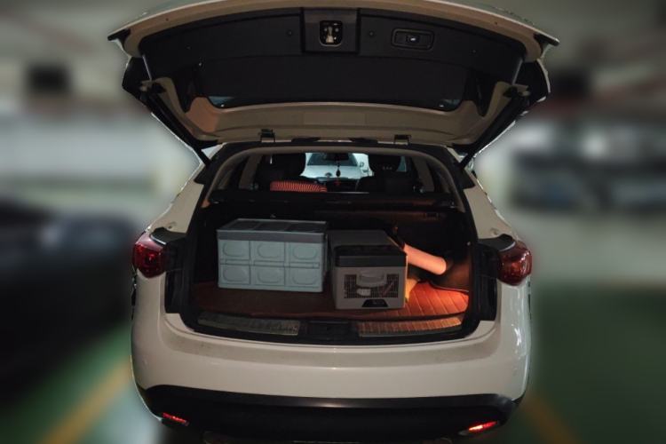 Used Infiniti QX70 2013 3.7L Standard Edition