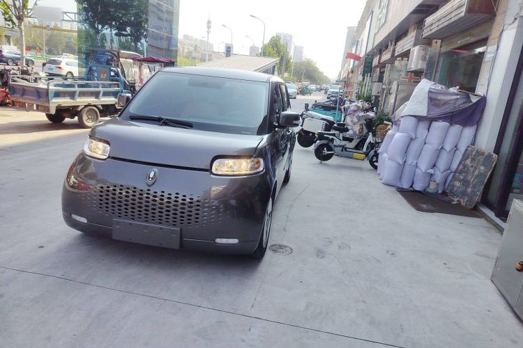 Used ORA White Cat 2022 Upgraded Model 305km Comfort Version Lithium-Ion Battery