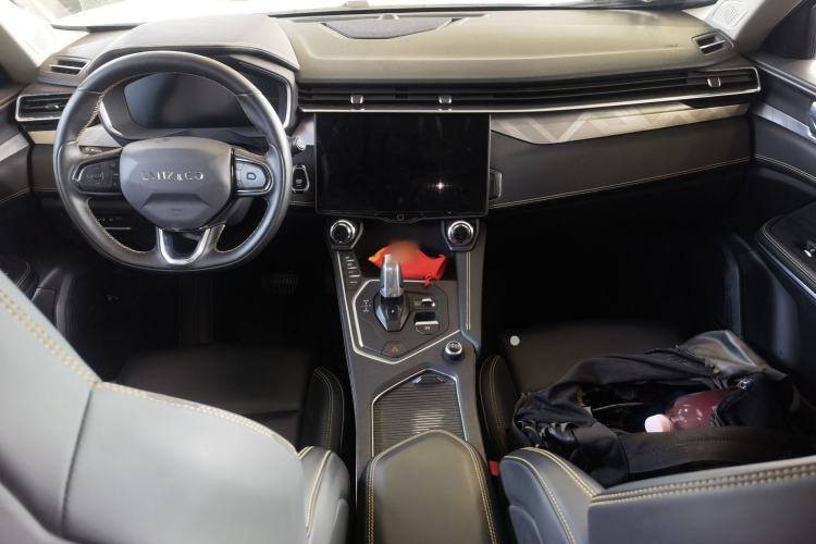 Used Lynk & Co 01 2023 2.0TD Two-Wheel Drive Asian Games Edition Center Console