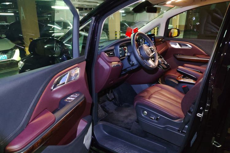 Used Hongqi HQ9 2023 2.0T Smart Connect Flagship Edition Driver Seat