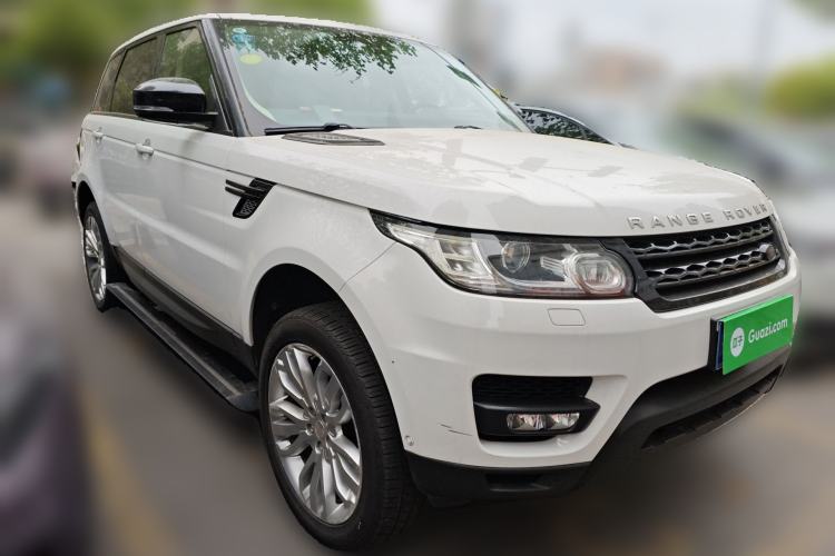 Used Land Rover Range Sport 2014 3.0 SC V6 HSE DYNAMIC Front Right 45 Deg