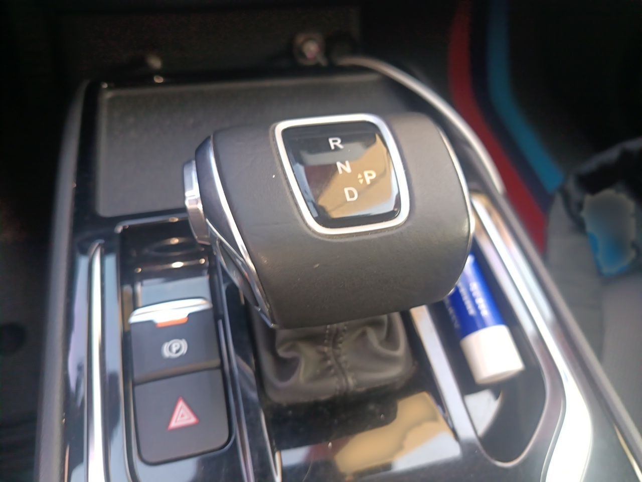 Hongqi E-QM5 2022 431 km Charge & Enjoy Edition — снимка 13