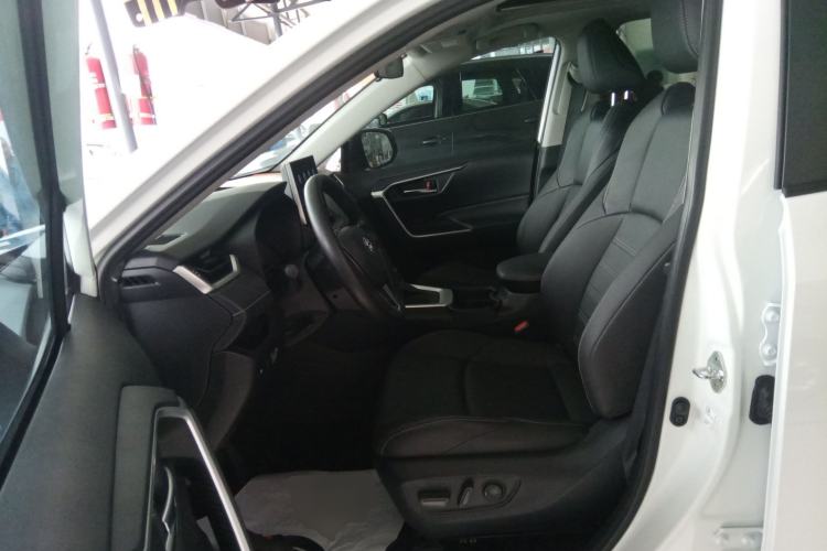 Used Toyota Wildlander 2020 2.0L CVT Two-Wheel Drive Luxury Edition