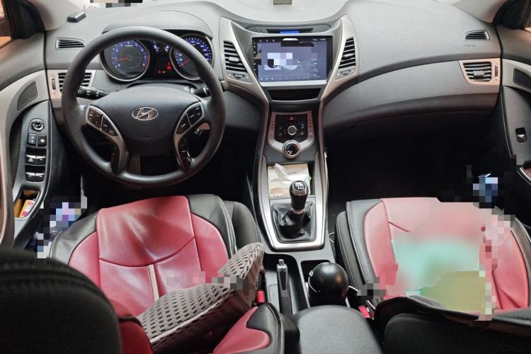 Used Hyundai Elantra (5th Generation / Langdong) 2012 1.6L Manual Fashion Edition
