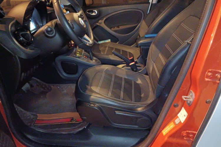 Used smart forfour 2016 0.9T 66 kW Pioneer Edition