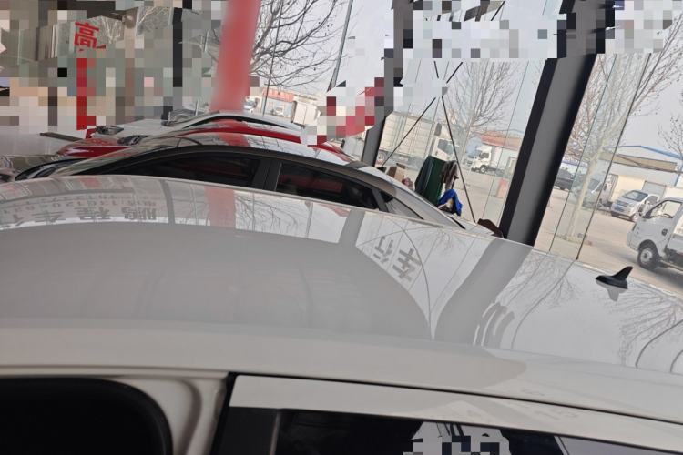 Used Volkswagen Gran Lavida 2015 1.6L Automatic Fashion Edition
