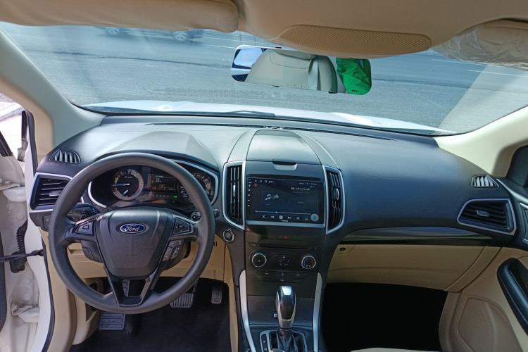 Used Ford Edge 2016 EcoBoost 245 Two-Wheel-Drive Titanium 5-Seater
