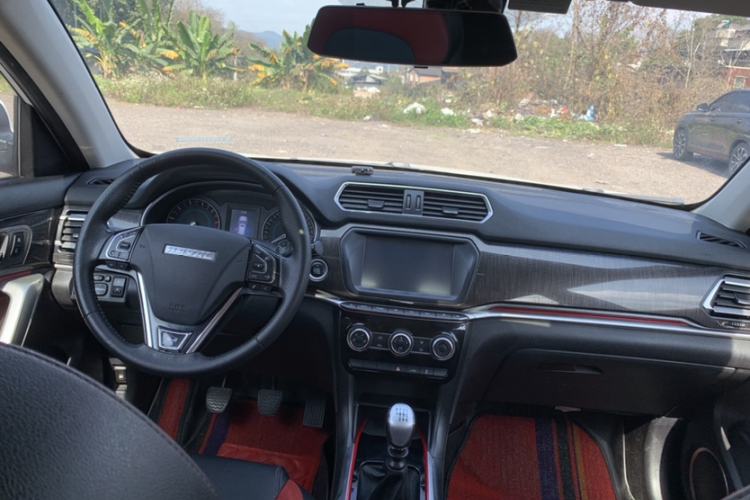 Used Haval H2 2017 Blue Label 1.5T Manual Two-Wheel Drive Luxury Model