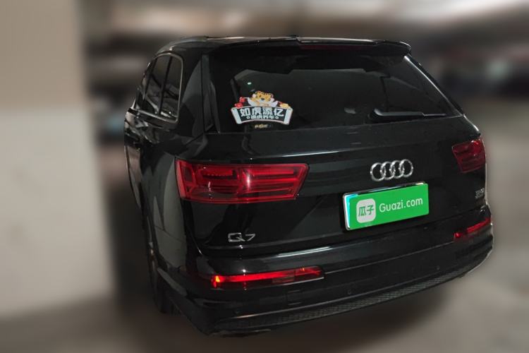 Used Audi Q7  Rear Left 45 Deg