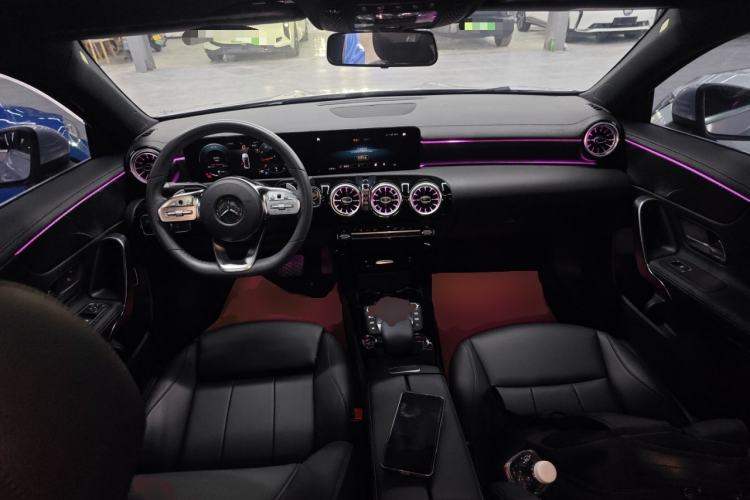 Used Mercedes-Benz A-Class 2022 Second Facelift A 200 L Sport Sedan Fashion Version Center Console