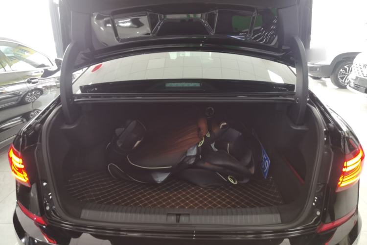 Used Volkswagen Passat 2025 Premium Version 380TSI Dragon Edition